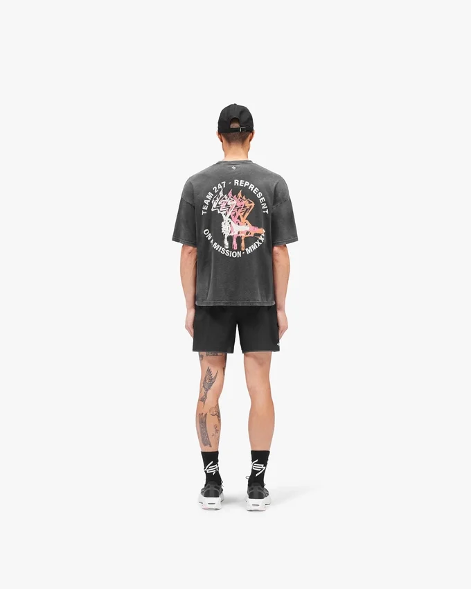 247 Torch T-Shirt mit geradem Schnitt 247 Torch T-Shirt mit geradem Schnitt