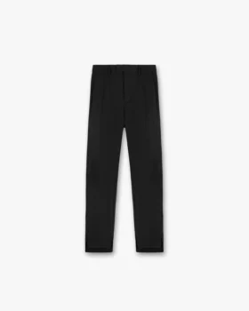 Hose mit abgestuftem Saum