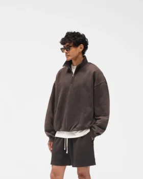 Initial Sweatshirt mit Trichterkragen und Viertelreißverschluss