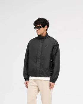 Jacke mit Trichterkragen