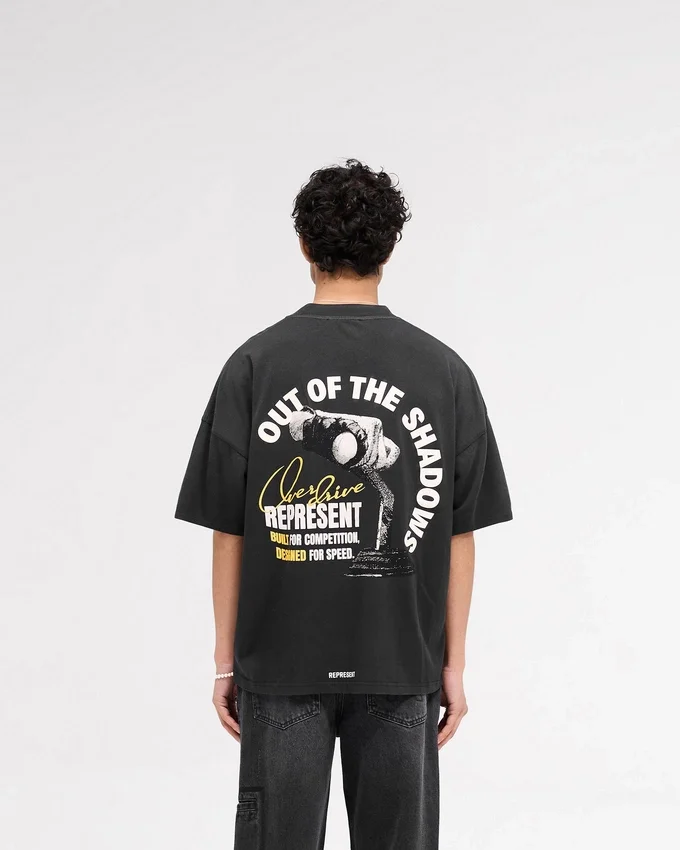 „Out Of The Shadows“-T-Shirt „Out Of The Shadows“-T-Shirt