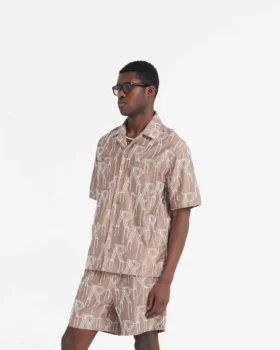 Overshirt mit gestickter Initial Overshirt mit gestickter Initial
