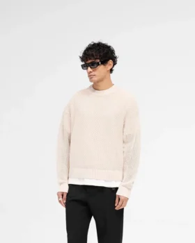 Pullover aus grobmaschigem Strick