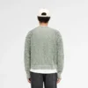 Pullover aus grobmaschigem Strick