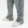 R2 Denim mit abgestuftem Saum R2 Denim mit abgestuftem Saum