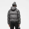 Transluzente Daunenjacke mit Kapuze Transluzente Daunenjacke mit Kapuze
