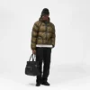 Transluzente Daunenjacke mit Kapuze Transluzente Daunenjacke mit Kapuze